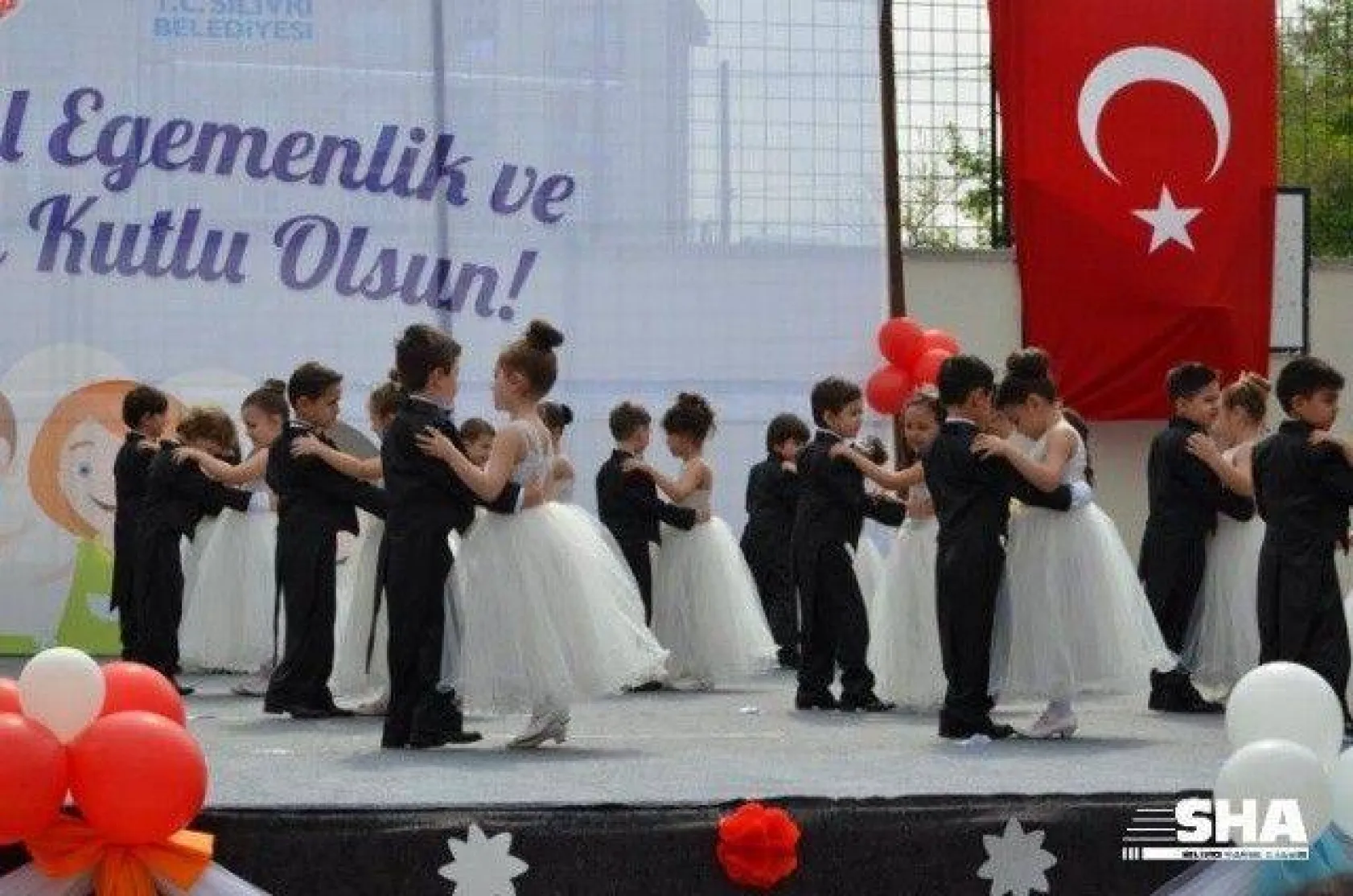 23 Nisan kutlamaları Gazi İlkokulu'nda devam etti