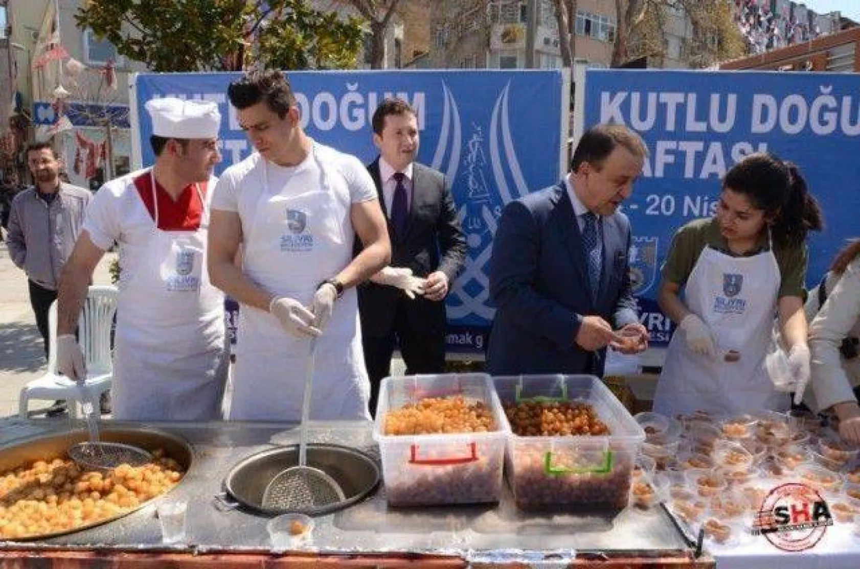 Kutlu Doğum Haftası Nedeniyle Tatlı İkramı Yapıldı