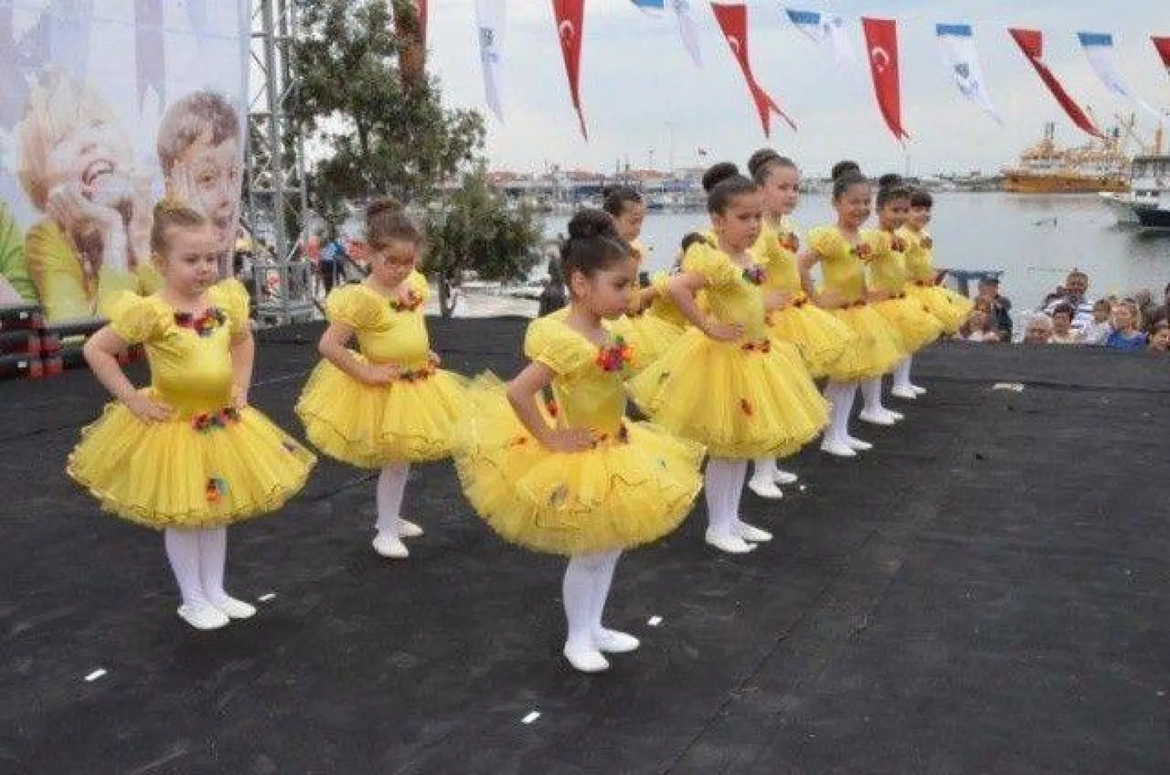 Silivrili Çocuklar Bayramlarını Doyasıya Yaşadı