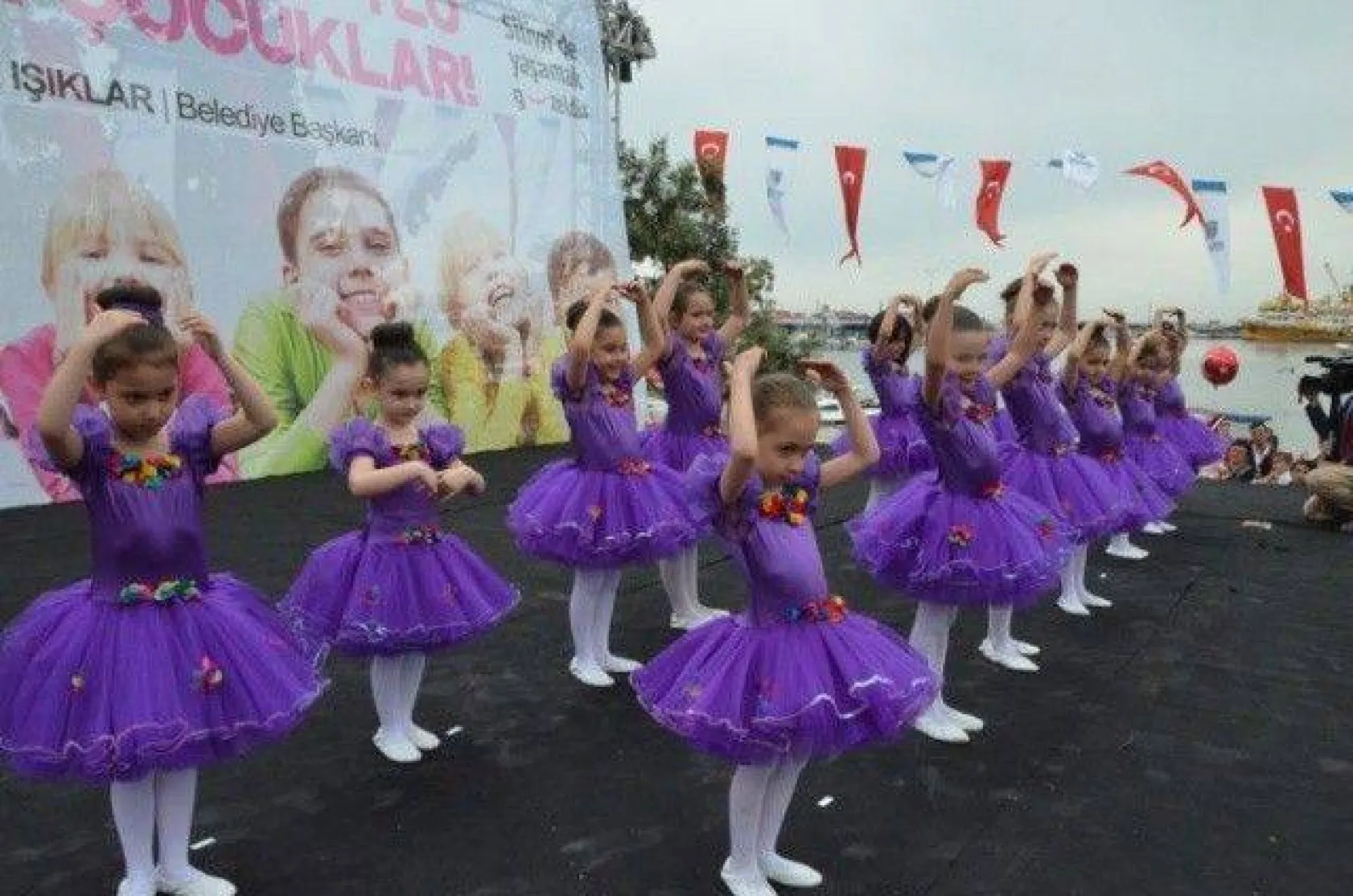 Silivrili Çocuklar Bayramlarını Doyasıya Yaşadı