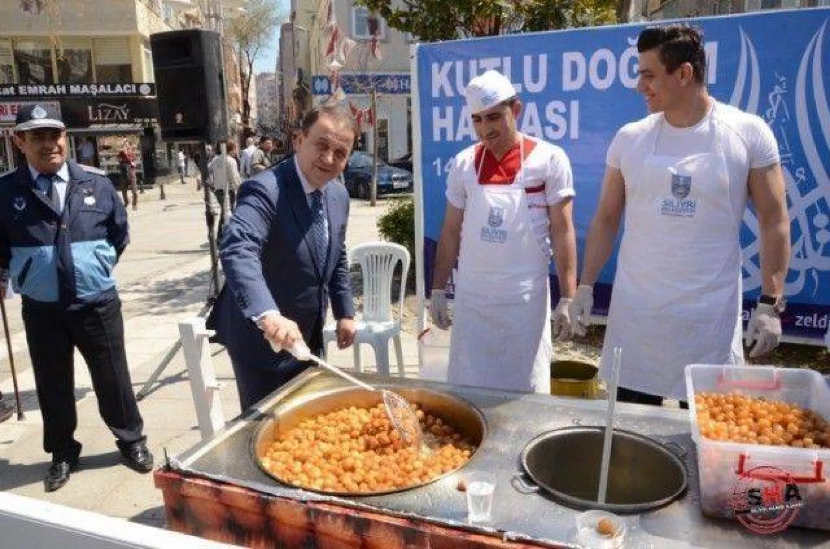 Kutlu Doğum Haftası Nedeniyle Tatlı İkramı Yapıldı