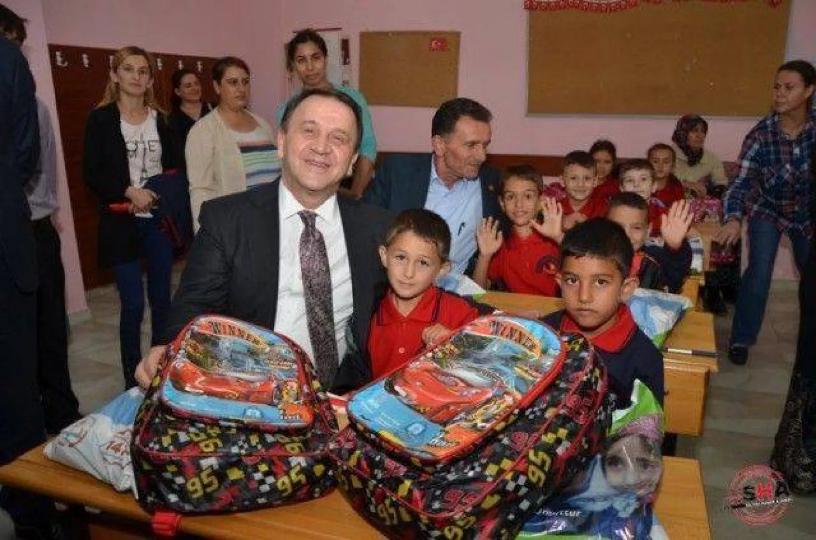 Miniklere Eğitim Setleri Belediyeden