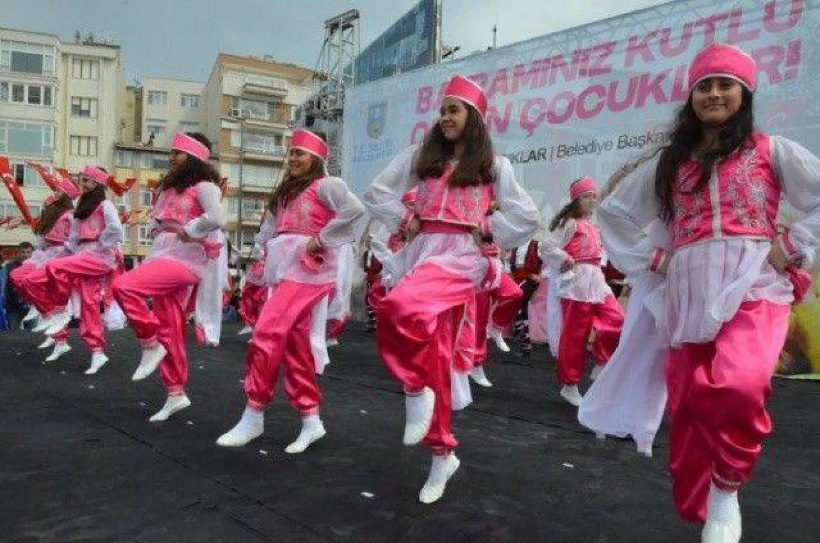 Silivrili Çocuklar Bayramlarını Doyasıya Yaşadı