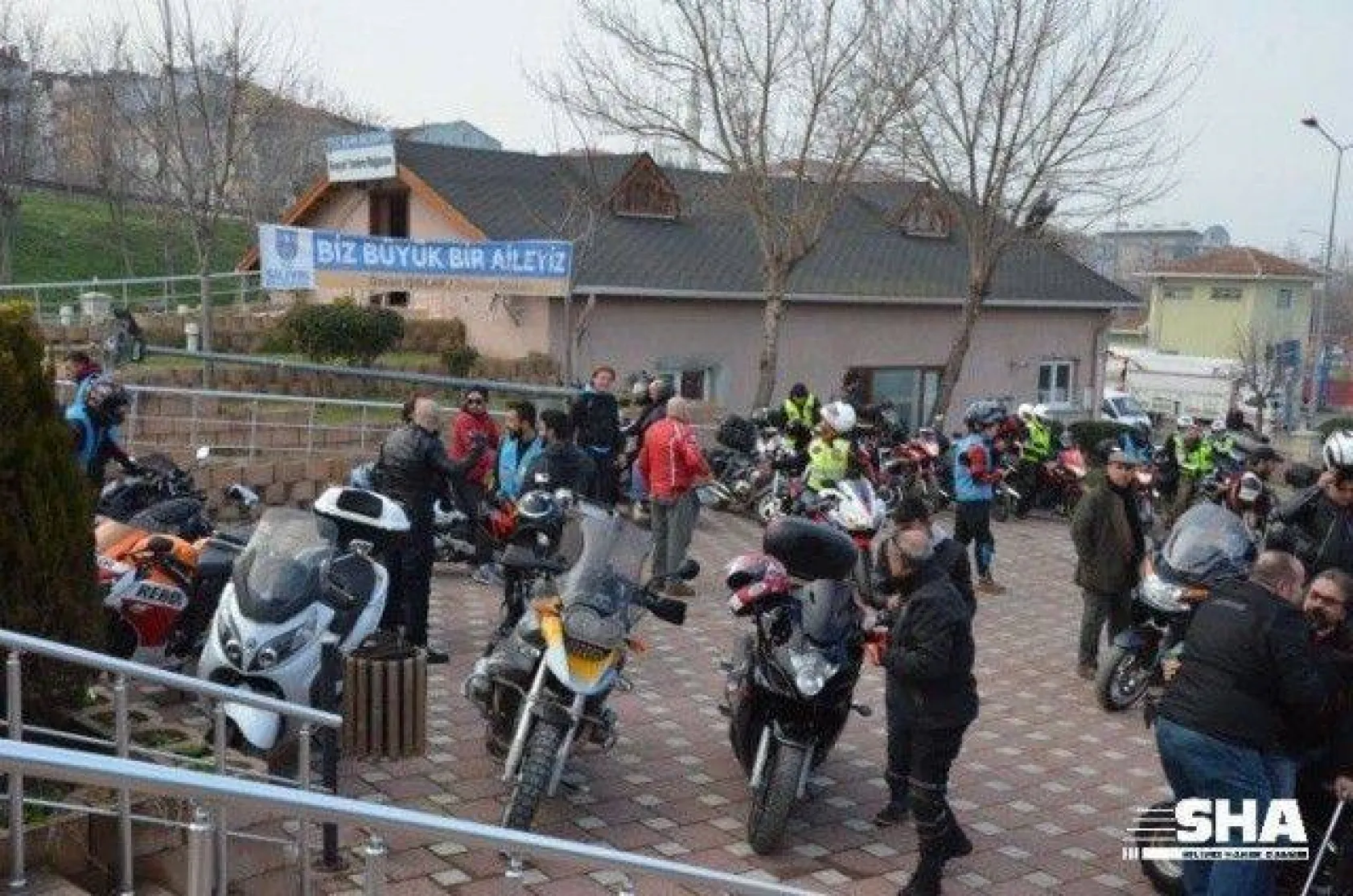 Motosiklet Kulübünden Örnek Yardım