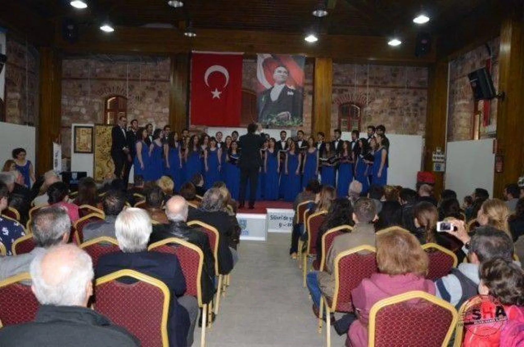 Çok Sesli Korodan Muhteşem Konser