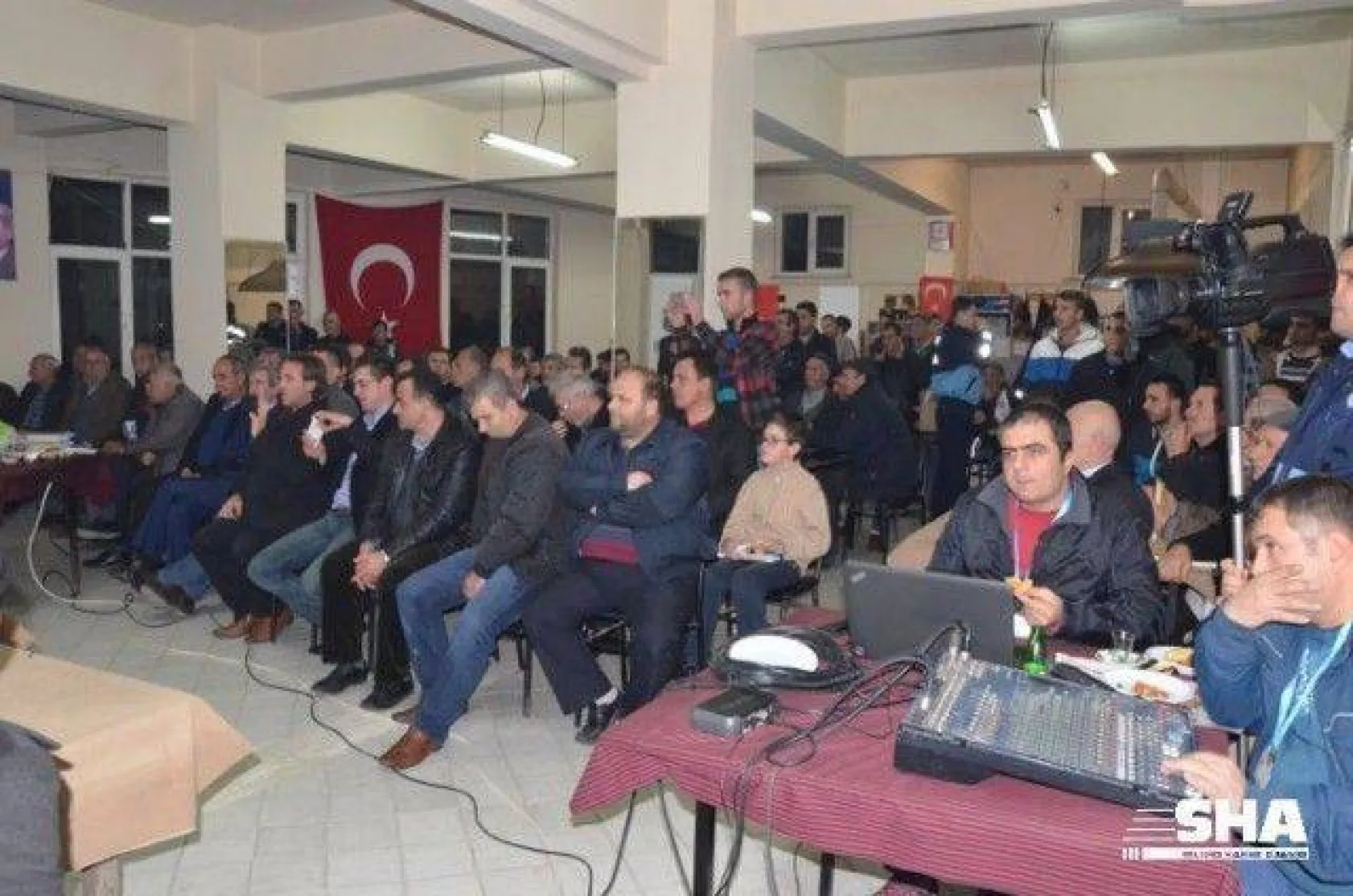 Halk Meclisi Toplantıları Kadıköy'de Devam Etti