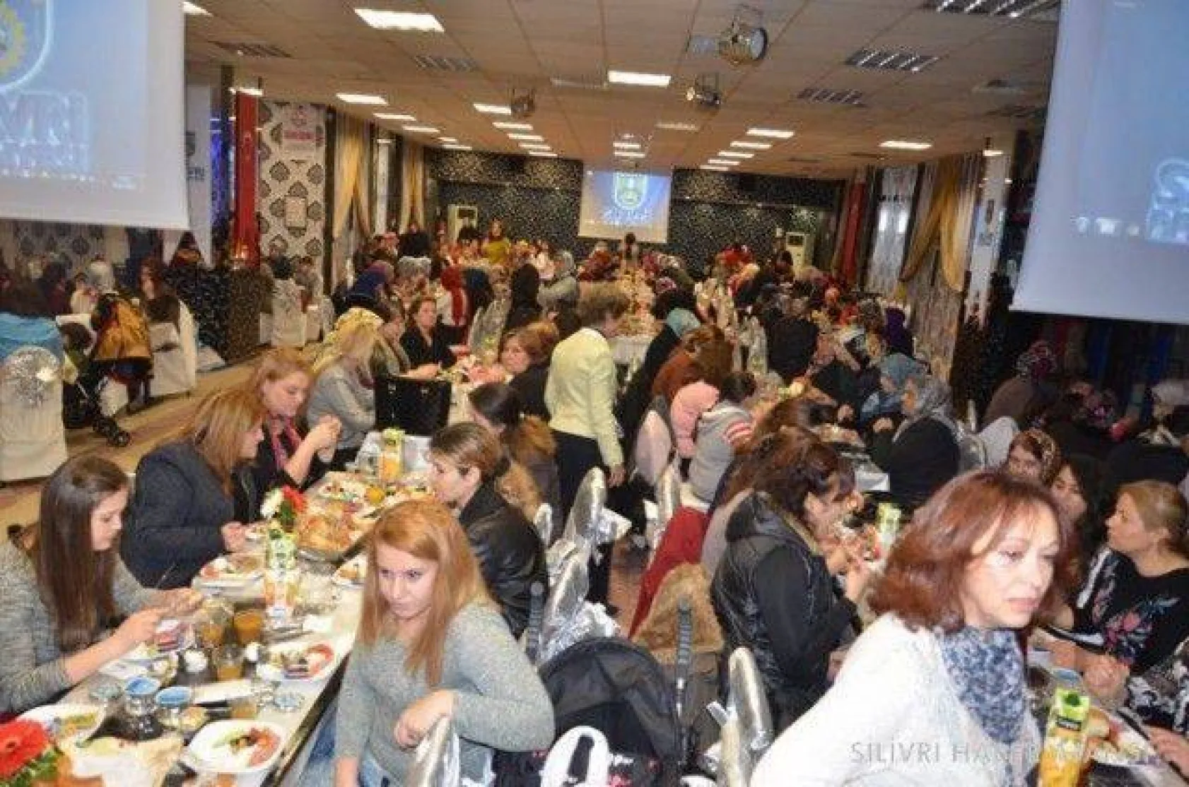 Kadınlar Kahvaltıda Buluştu