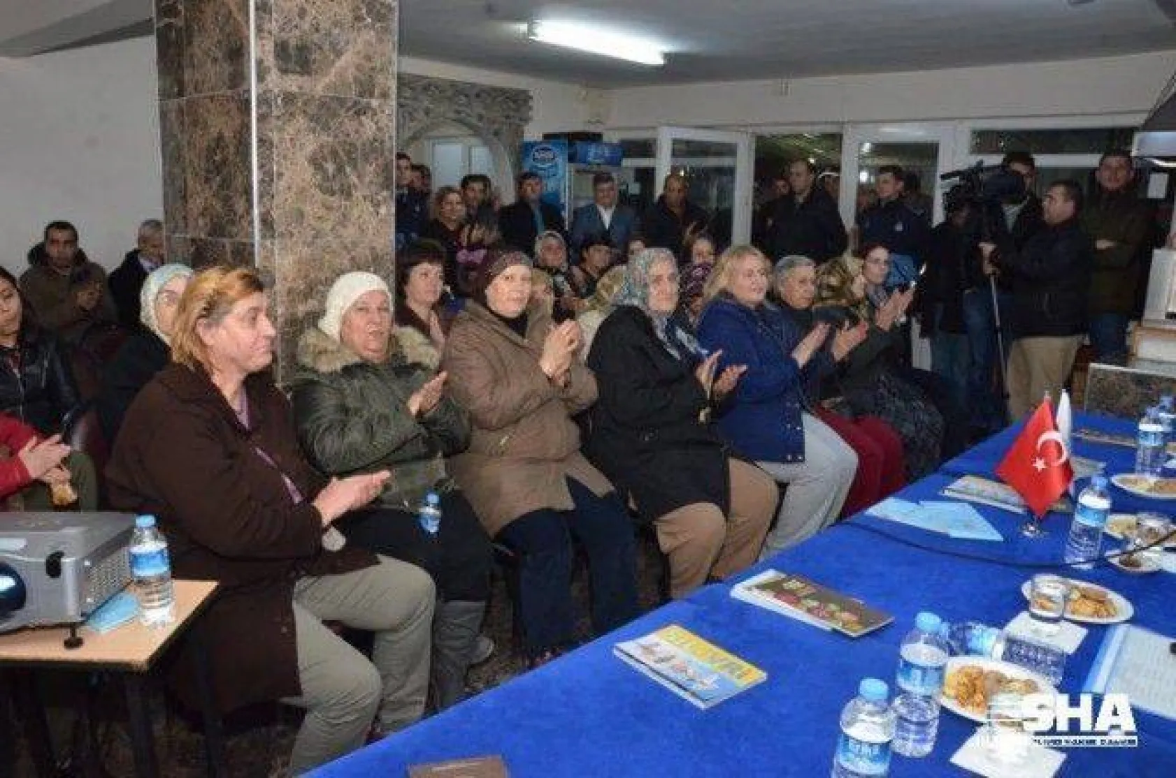 Işıklar ve Ekibi Ortaköy'deydi