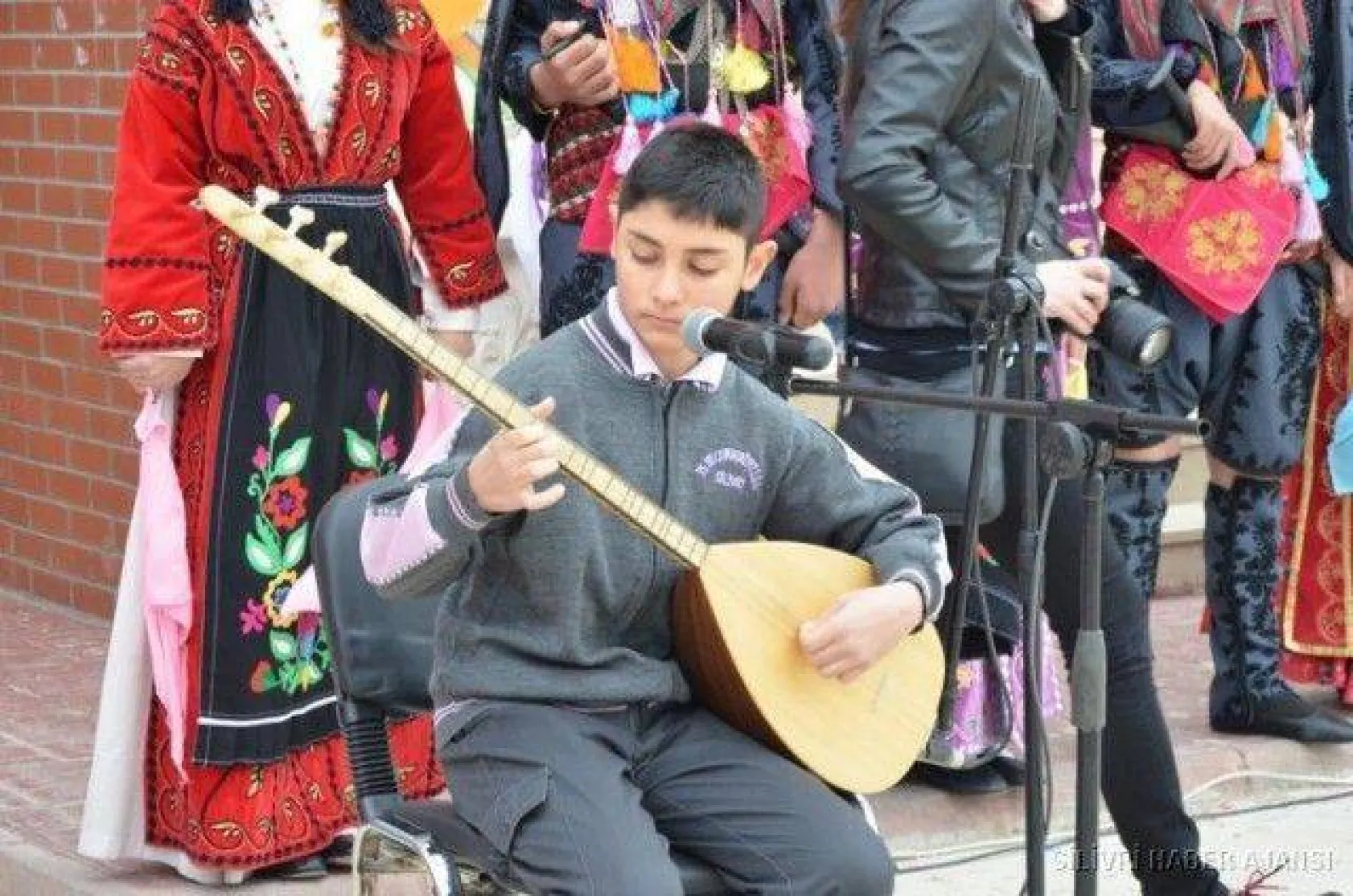 Baharın gelişine merhaba dediler