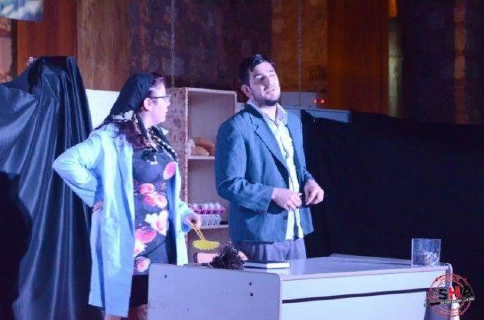 Kahraman Bakkal Süpermarkete Karşı Sahnelendi