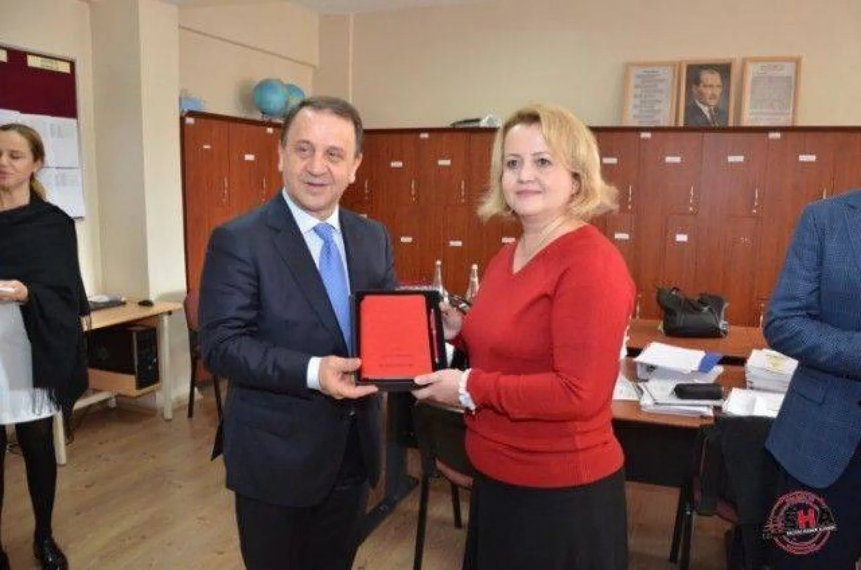 Işıklar'dan Eğitimcilere Özel Hediye