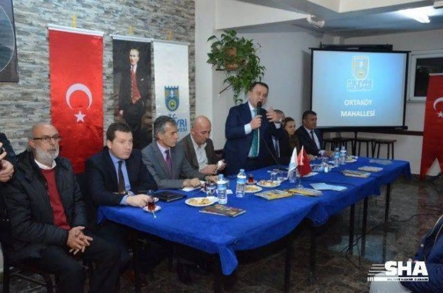 Işıklar ve Ekibi Ortaköy'deydi