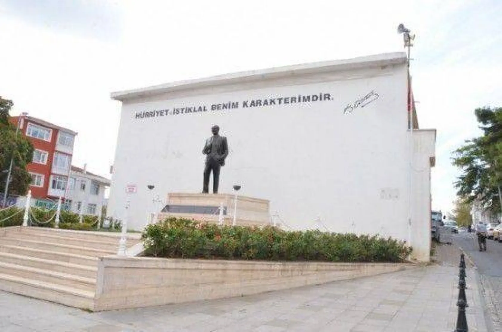 Selimpaşa Meydanı Büyüyor