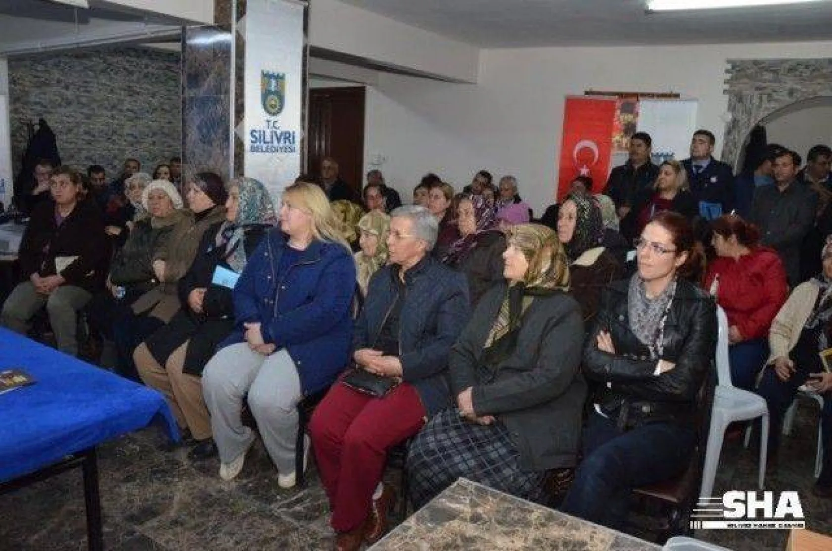 Işıklar ve Ekibi Ortaköy'deydi