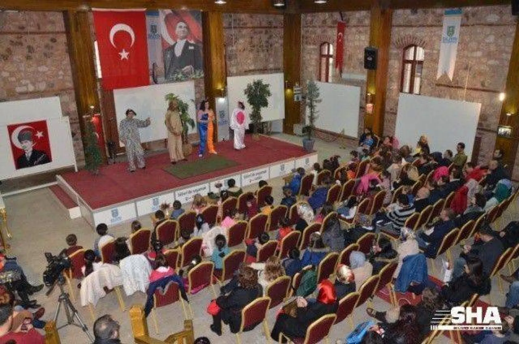 Belediye Tiyatrosu Tam Not Aldı