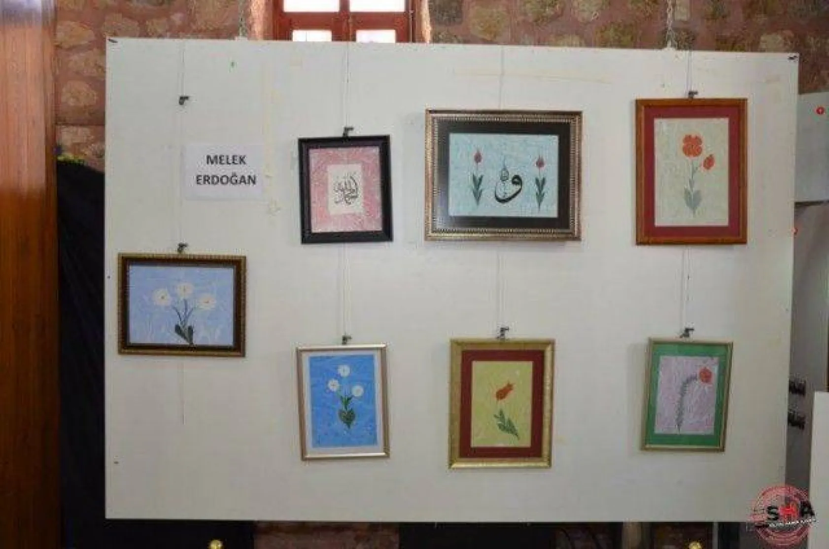 Kadın Eliyle Ebru Sanatseverleri Bekliyor