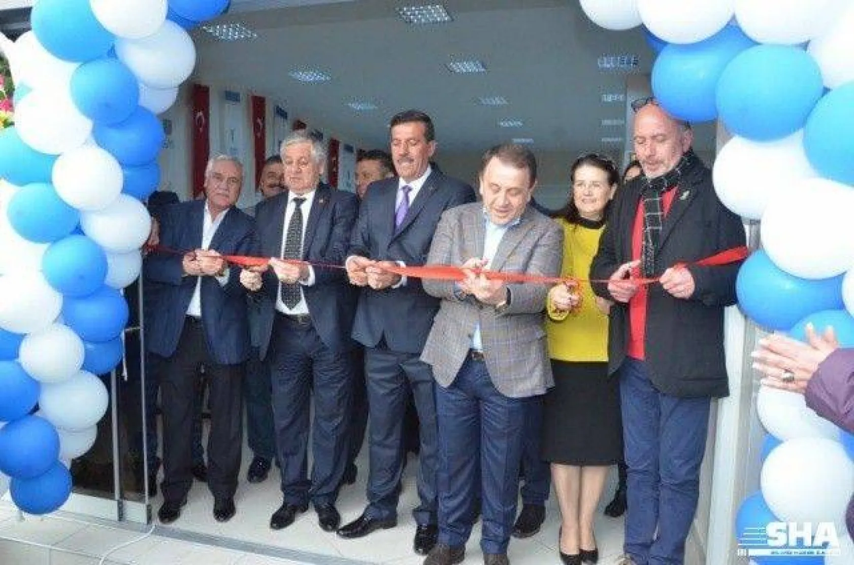 Alipaşa'da çok amaçlı salon hizmete açıldı