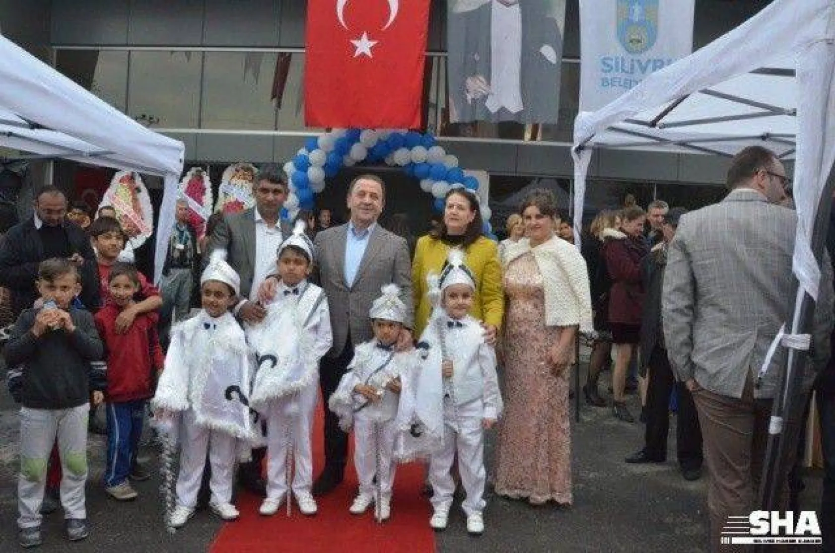 Alipaşa'da çok amaçlı salon hizmete açıldı