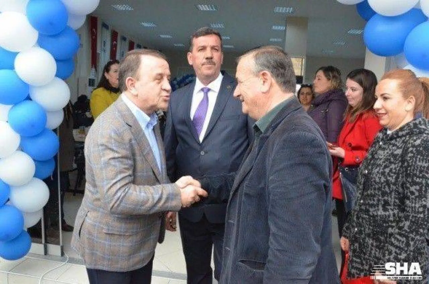 Alipaşa'da çok amaçlı salon hizmete açıldı