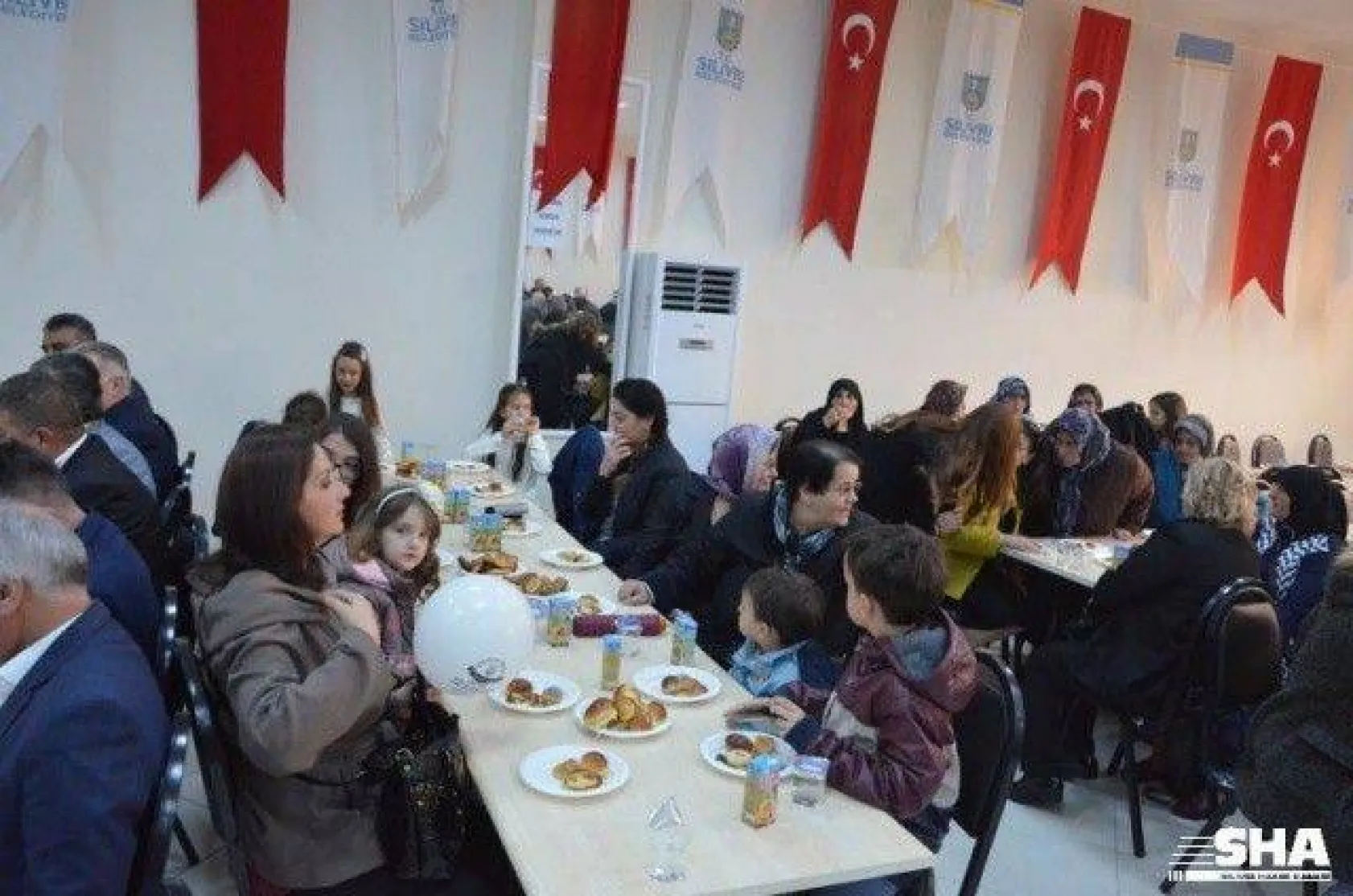 Alipaşa'da çok amaçlı salon hizmete açıldı