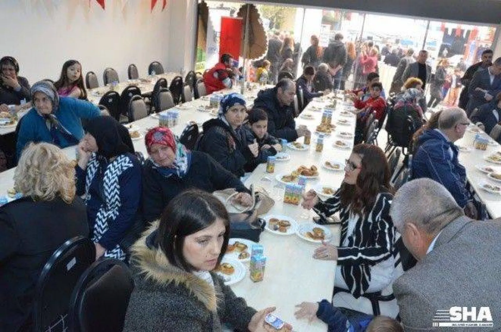 Alipaşa'da çok amaçlı salon hizmete açıldı