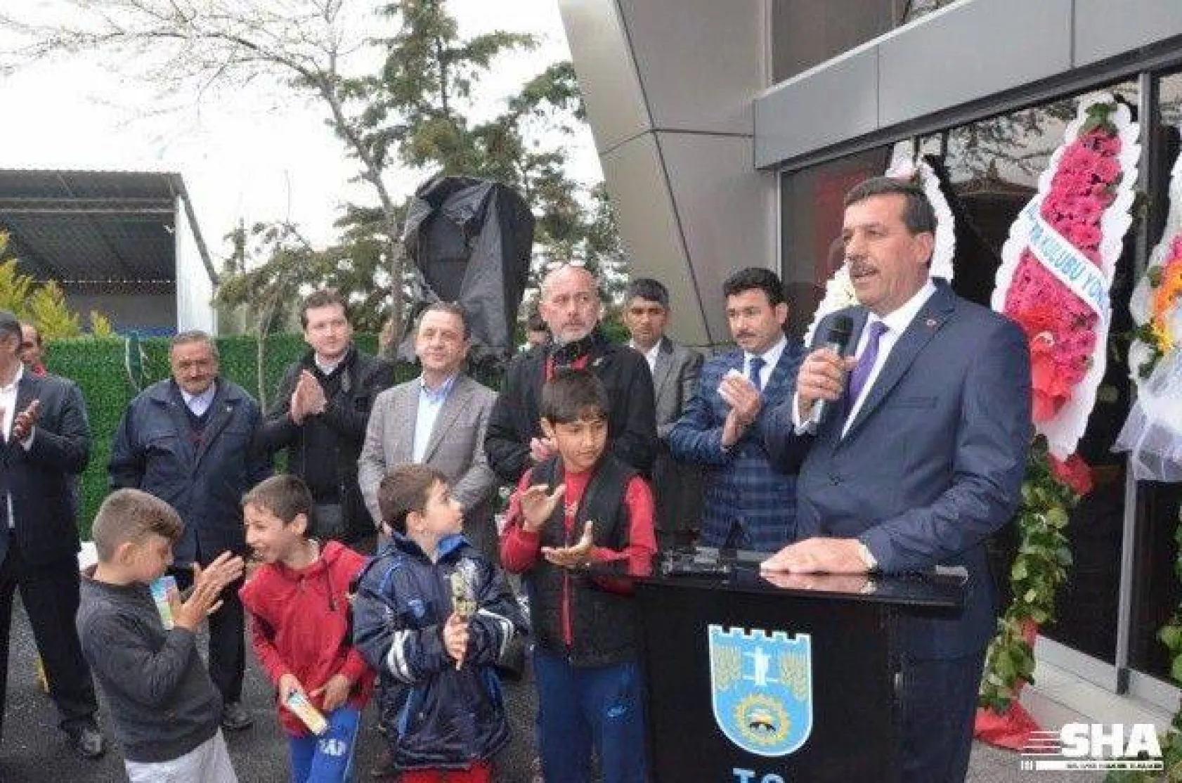 Alipaşa'da çok amaçlı salon hizmete açıldı