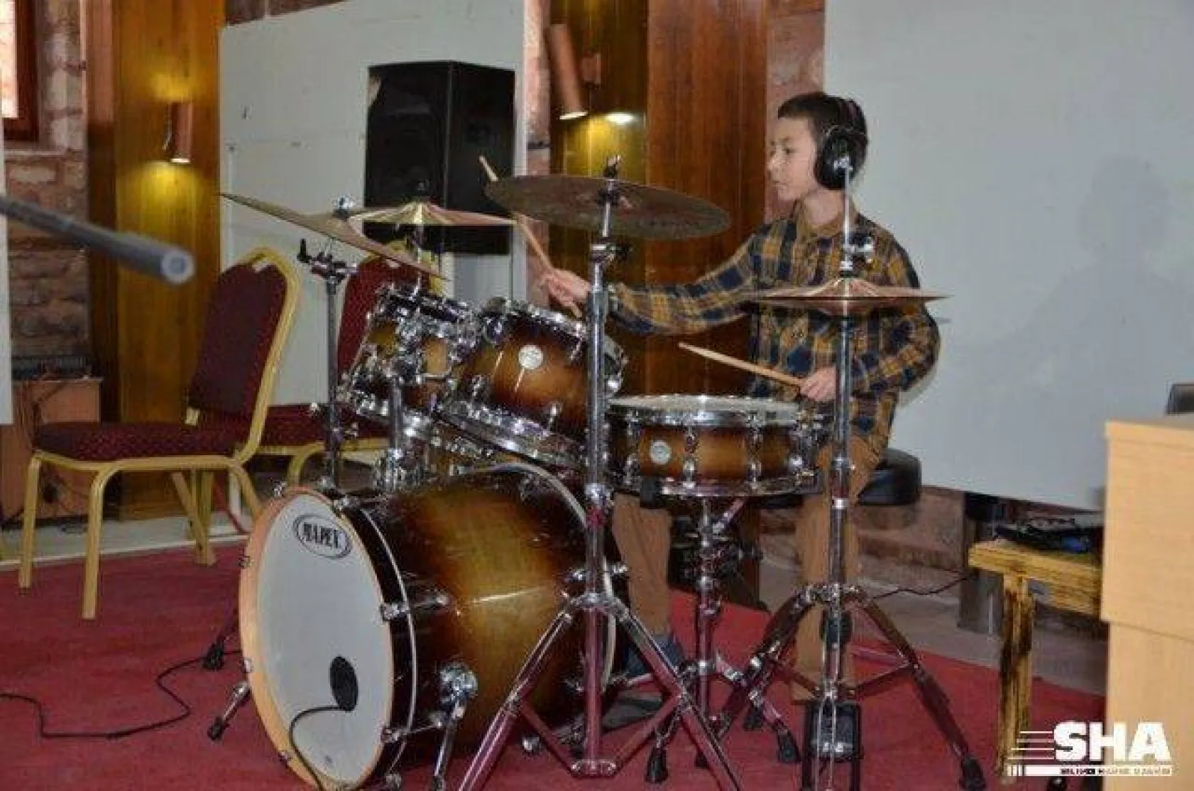 Alkışlar Minik parmaklara