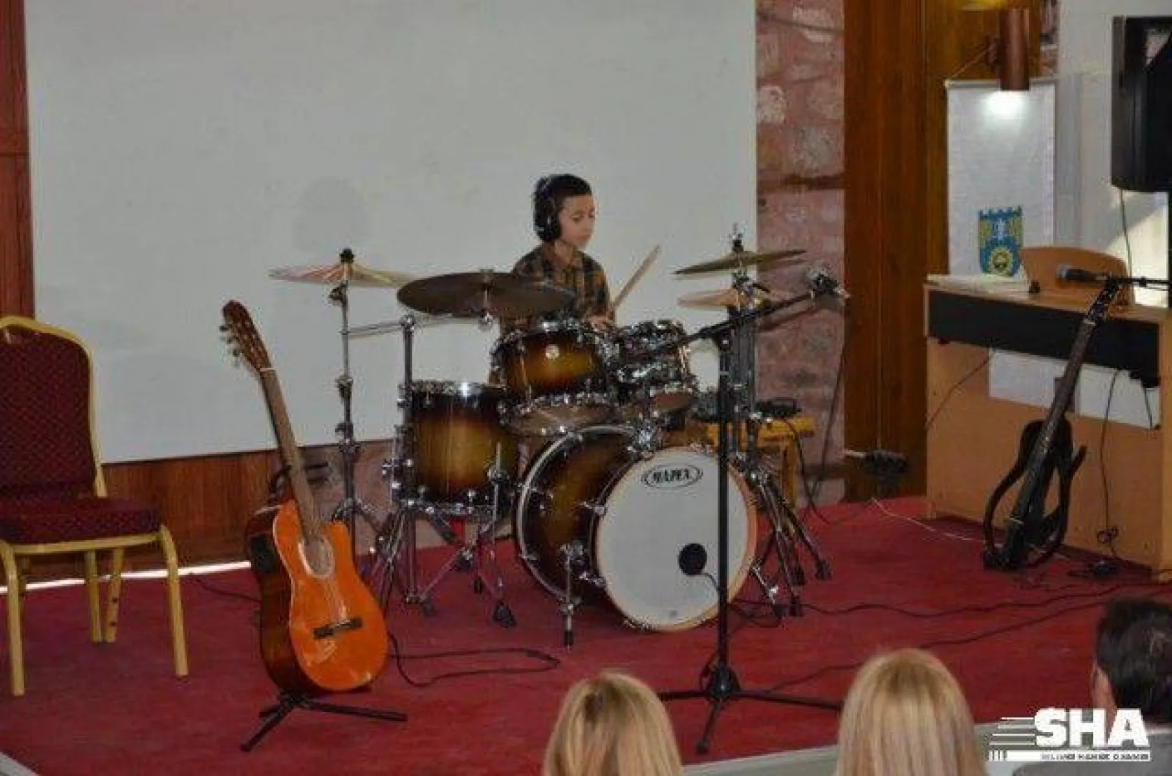 Alkışlar Minik parmaklara