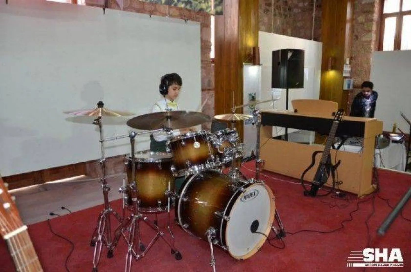 Alkışlar Minik parmaklara