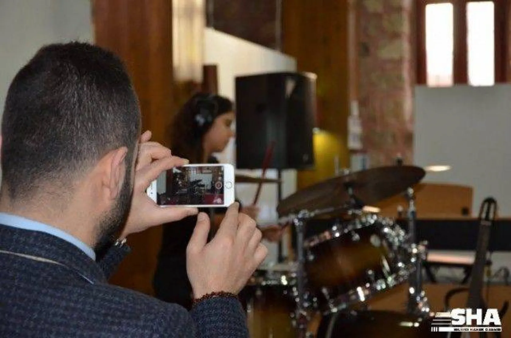 Alkışlar Minik parmaklara