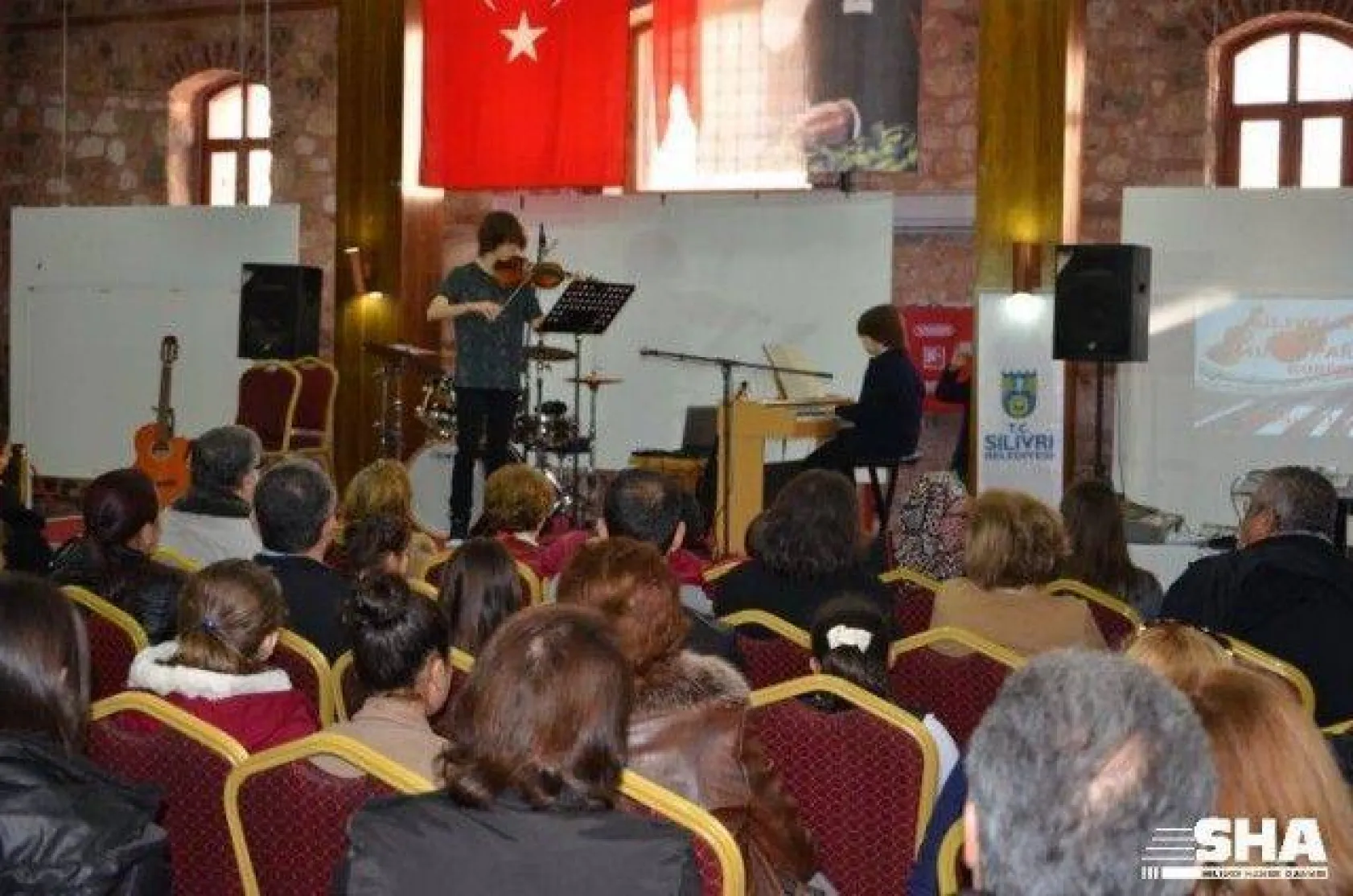 Alkışlar Minik parmaklara