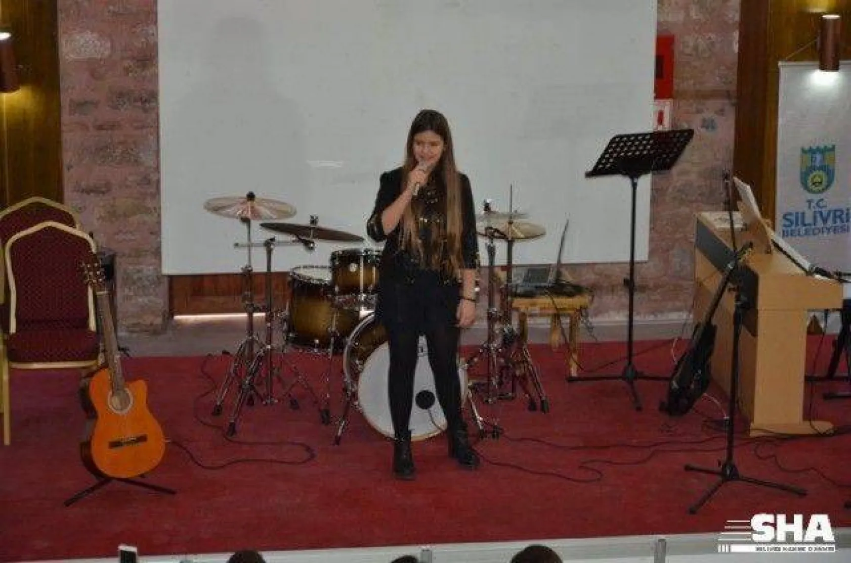 Alkışlar Minik parmaklara