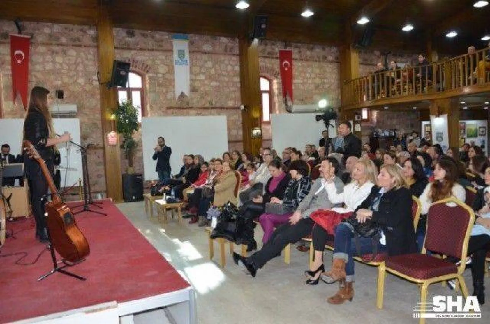 Alkışlar Minik parmaklara