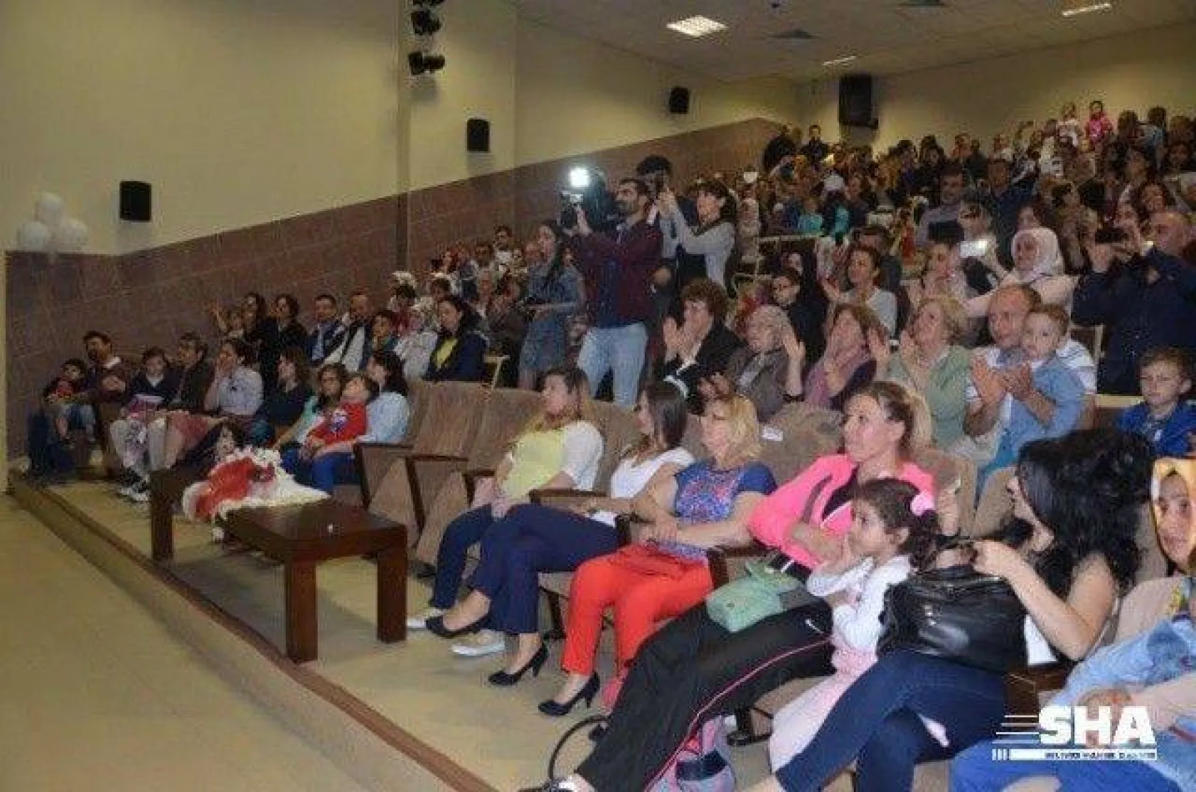 Anaokulu öğrencileri hünerlerini sergiledi.