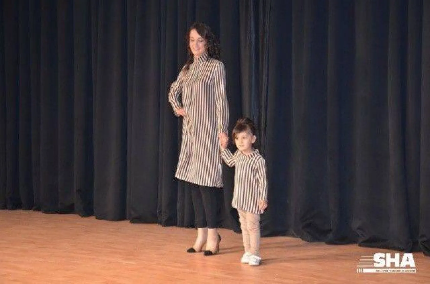 Anne kız aşkına yoğun ilgi