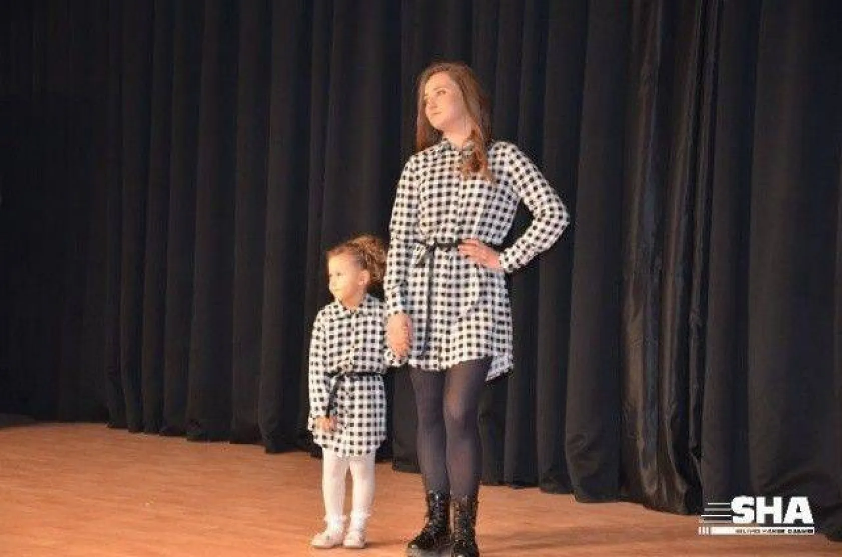 Anne kız aşkına yoğun ilgi