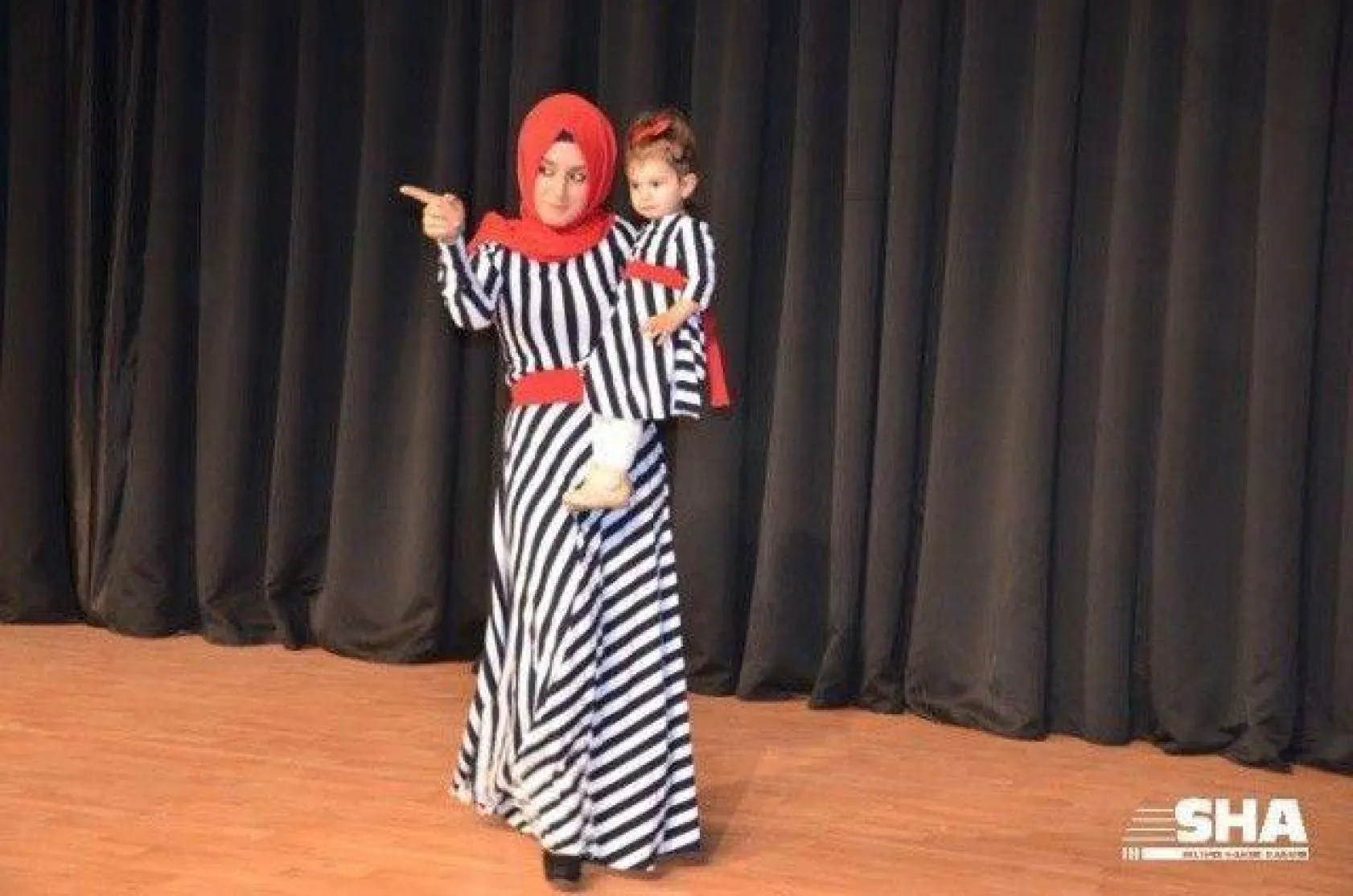 Anne kız aşkına yoğun ilgi