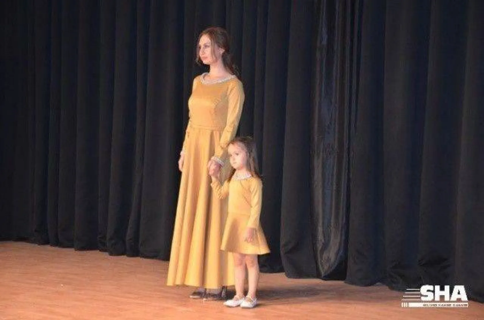 Anne kız aşkına yoğun ilgi