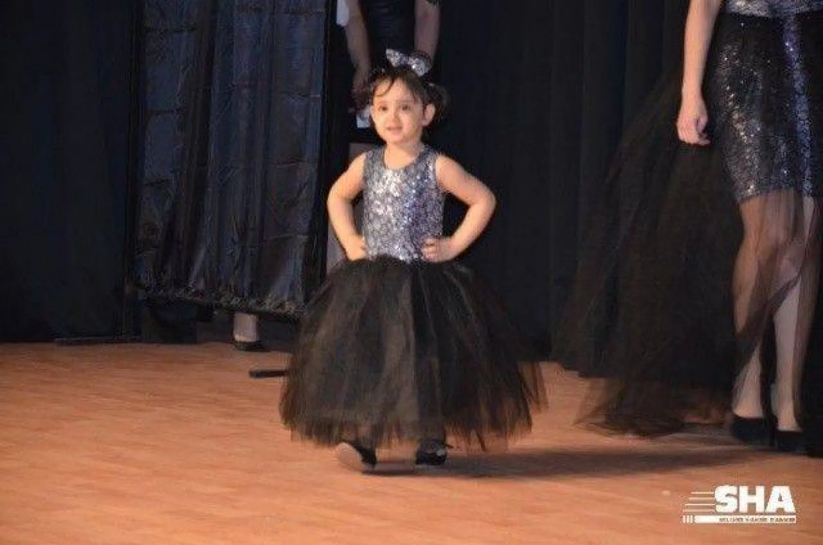 Anne kız aşkına yoğun ilgi