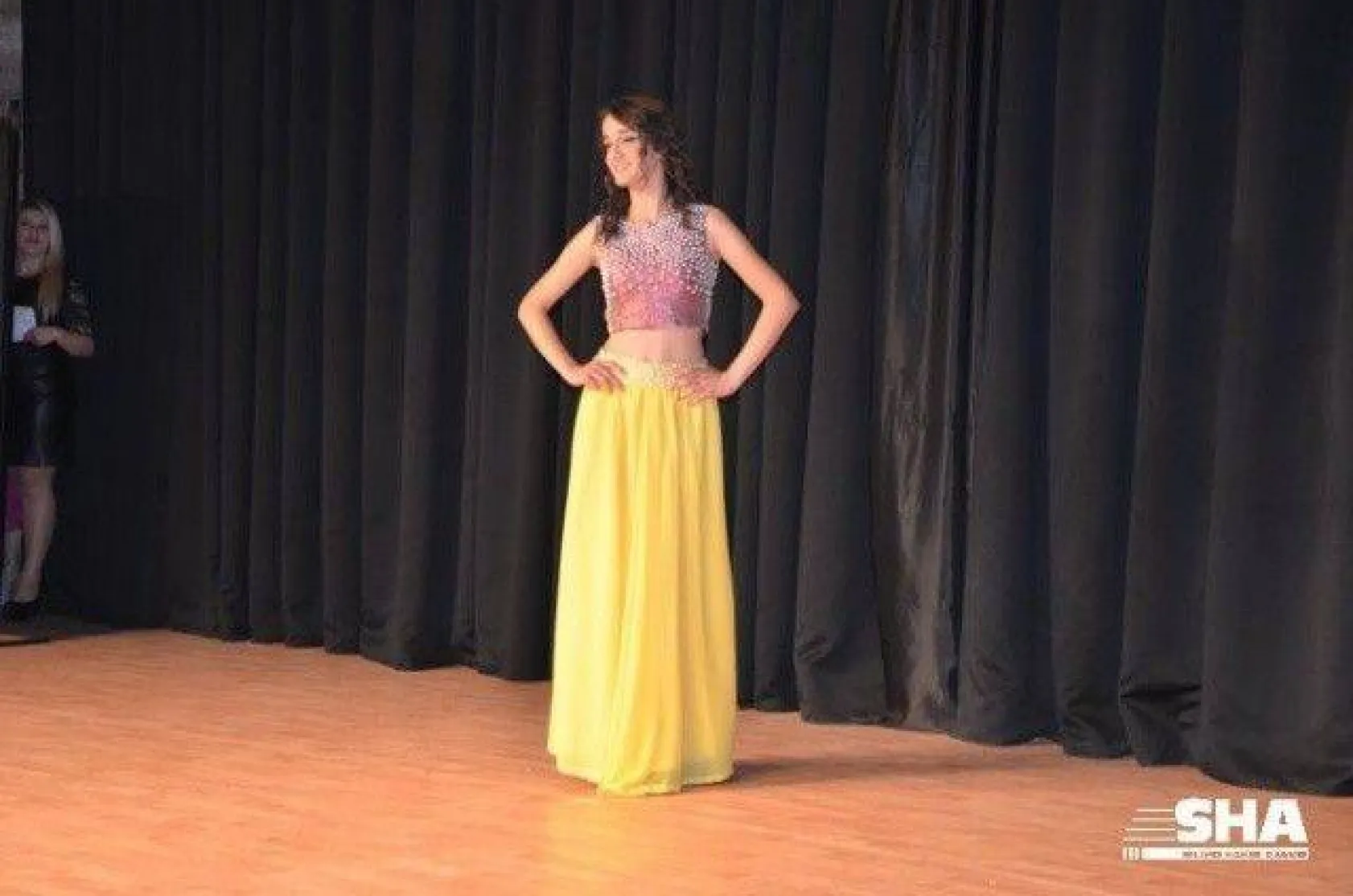 Anne kız aşkına yoğun ilgi