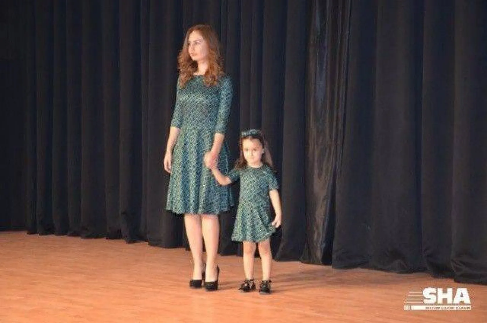 Anne kız aşkına yoğun ilgi