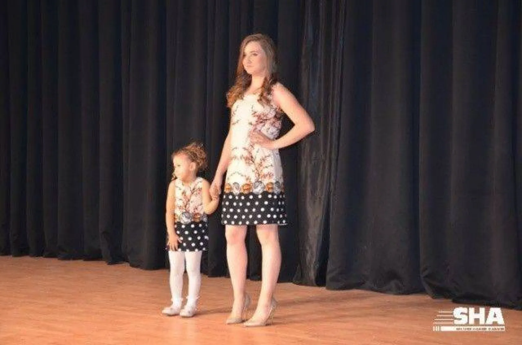 Anne kız aşkına yoğun ilgi