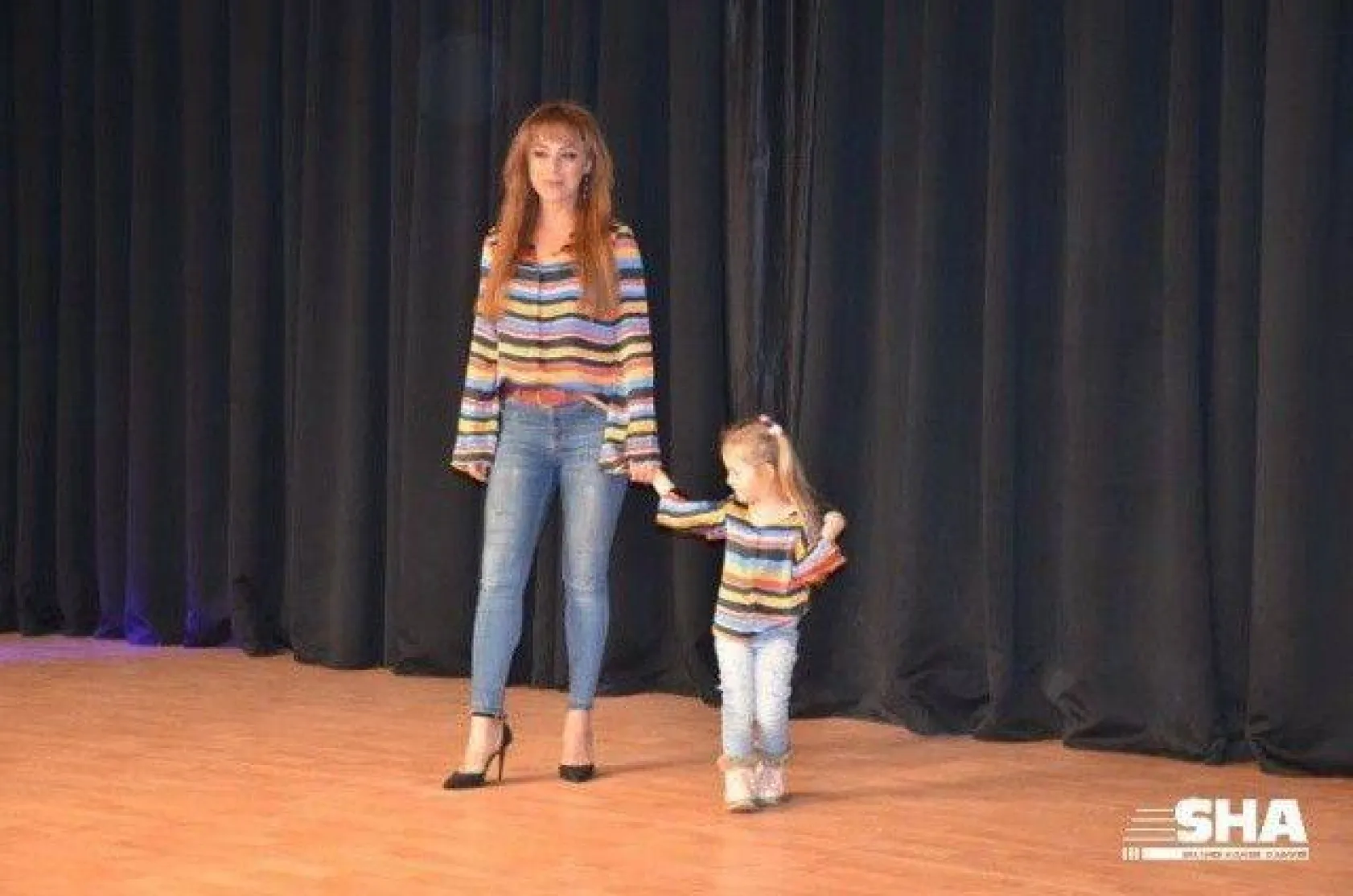 Anne kız aşkına yoğun ilgi