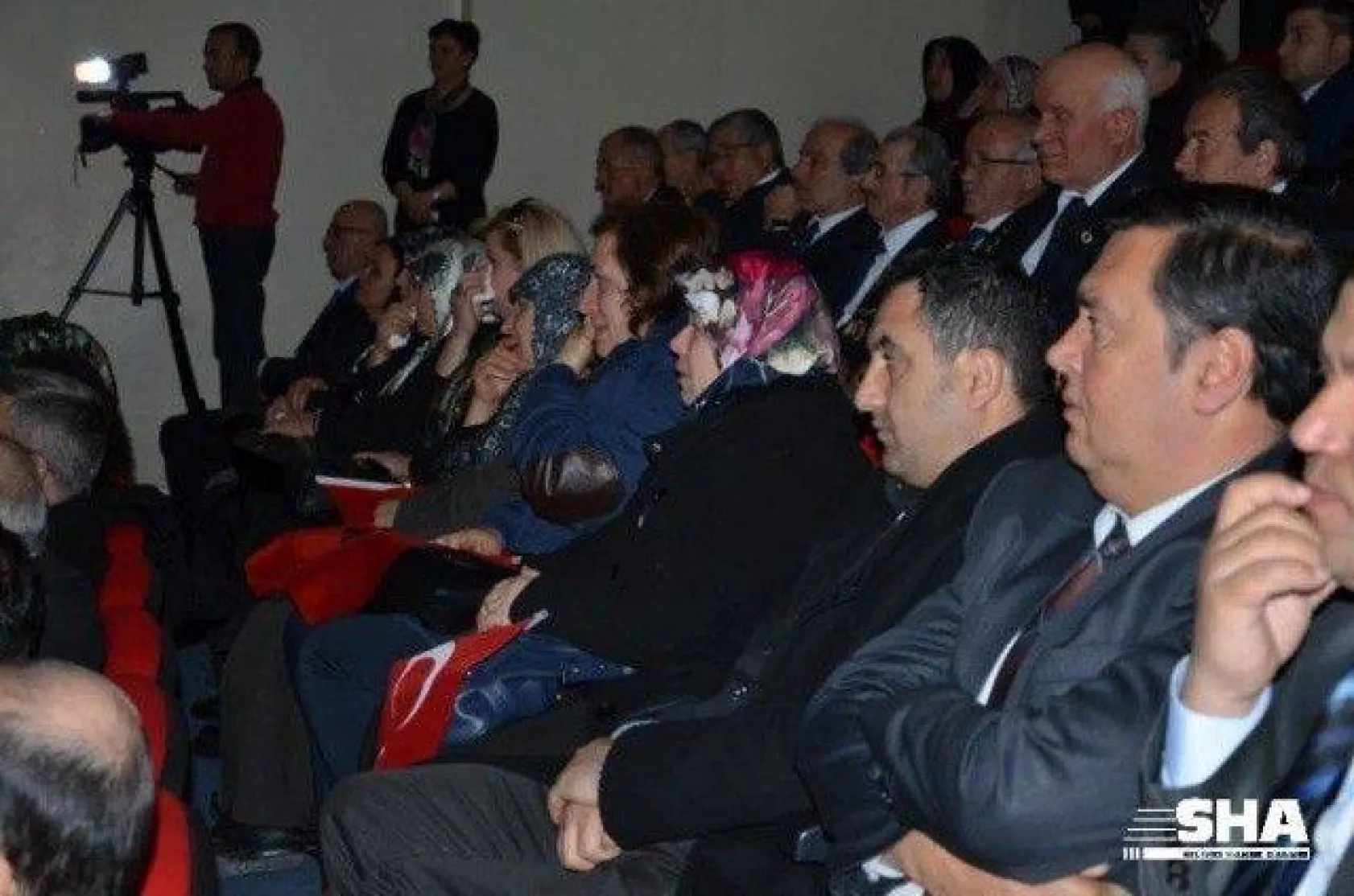 Asım'ın nesli hem ağladı hem ağlattı