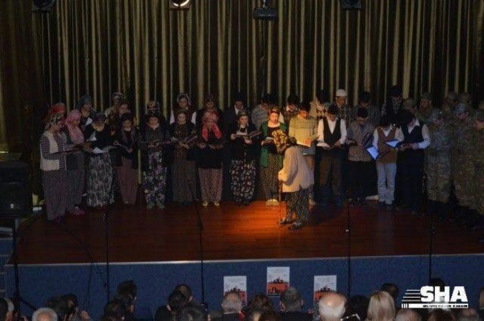 Asım'ın nesli hem ağladı hem ağlattı