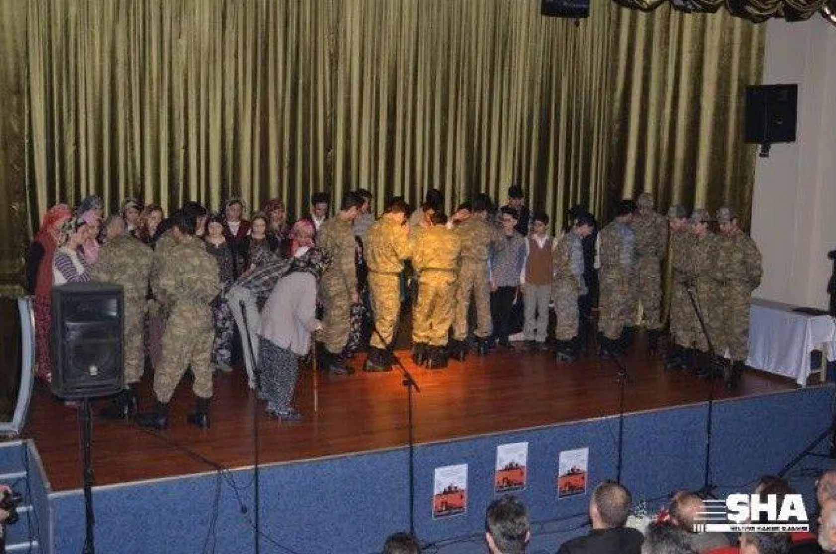 Asım'ın nesli hem ağladı hem ağlattı