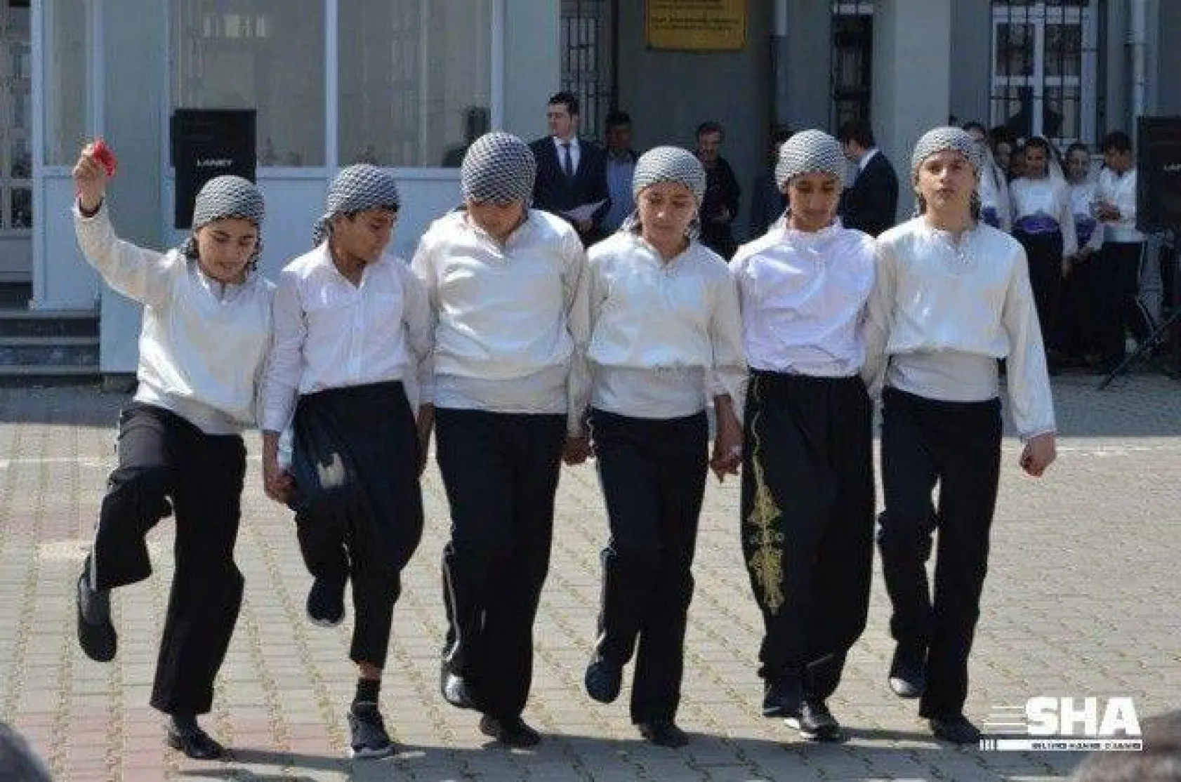 Baharın Gelişine Merhaba Dediler