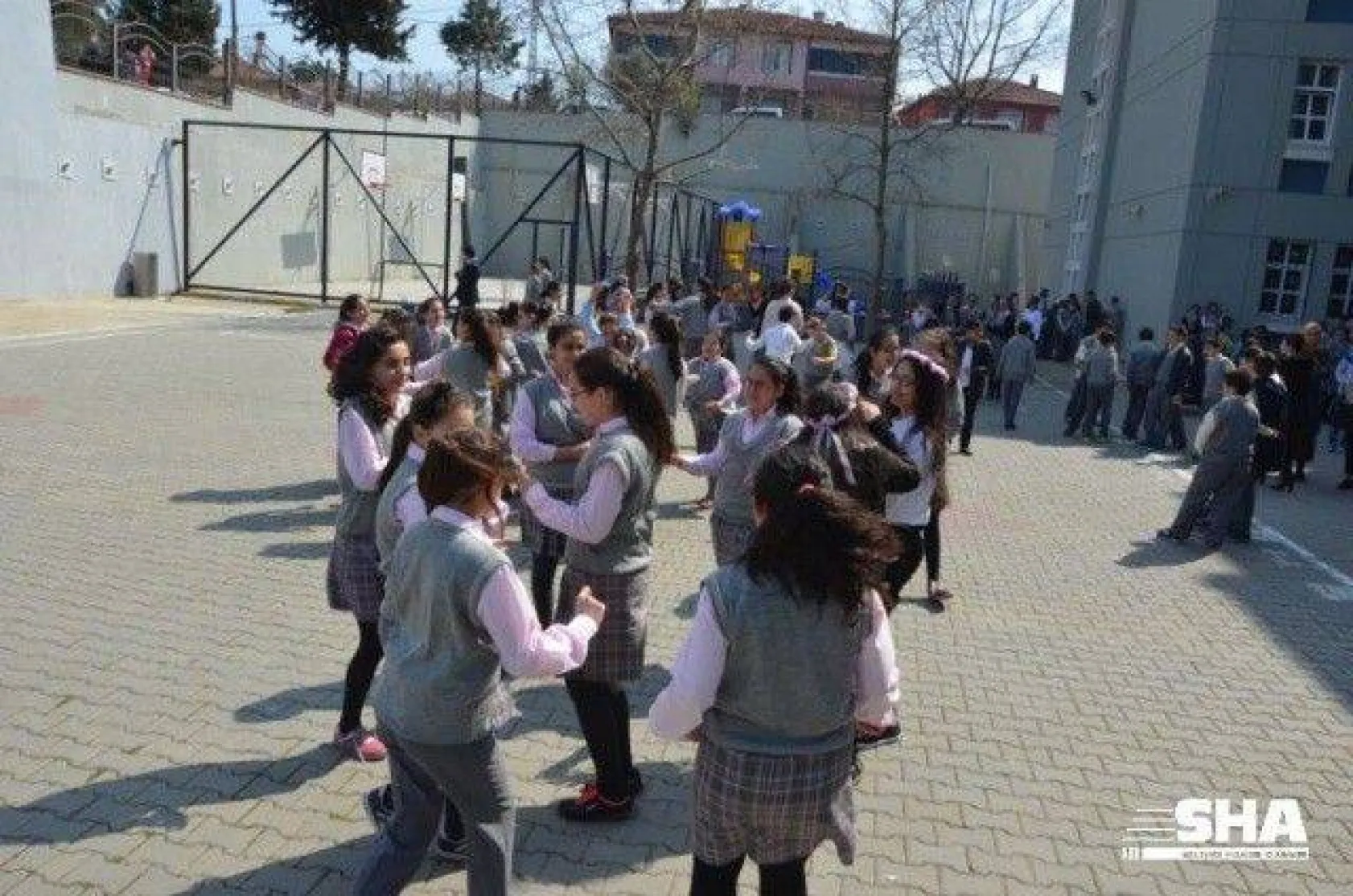 Baharın Gelişine Merhaba Dediler