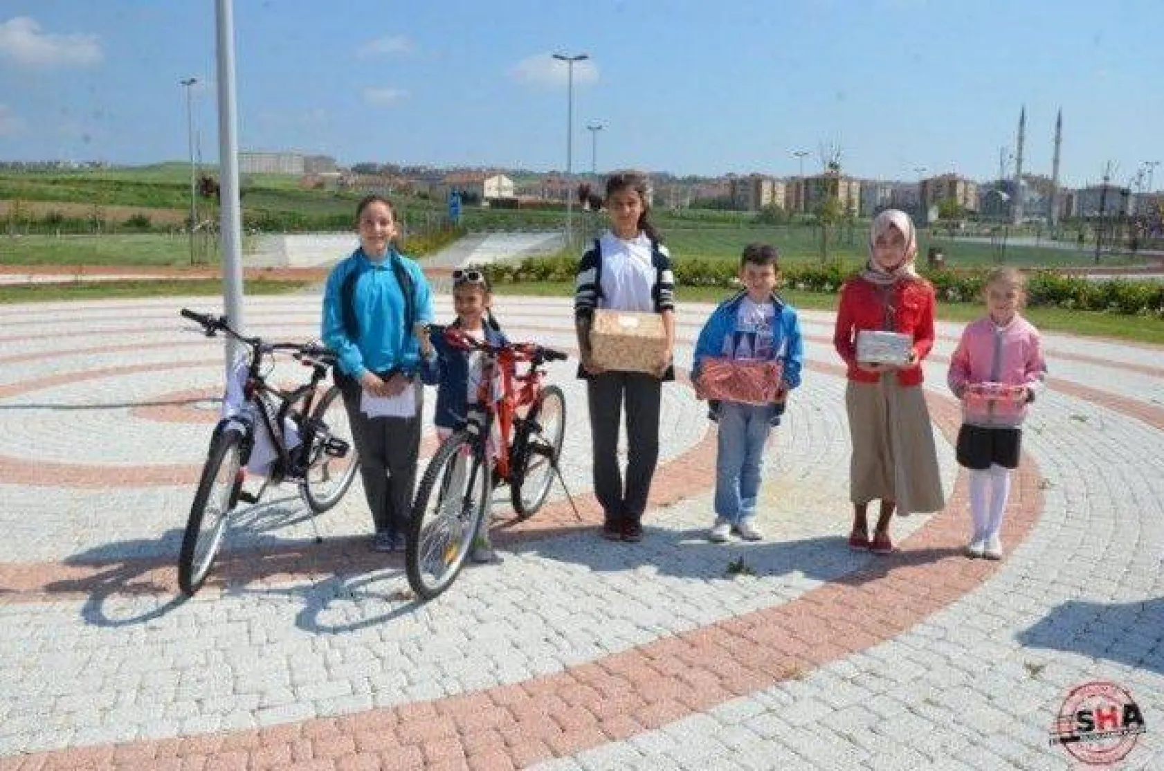 Çocuklar Cumhuriyet Parkı'nda Pedal Çevirdi