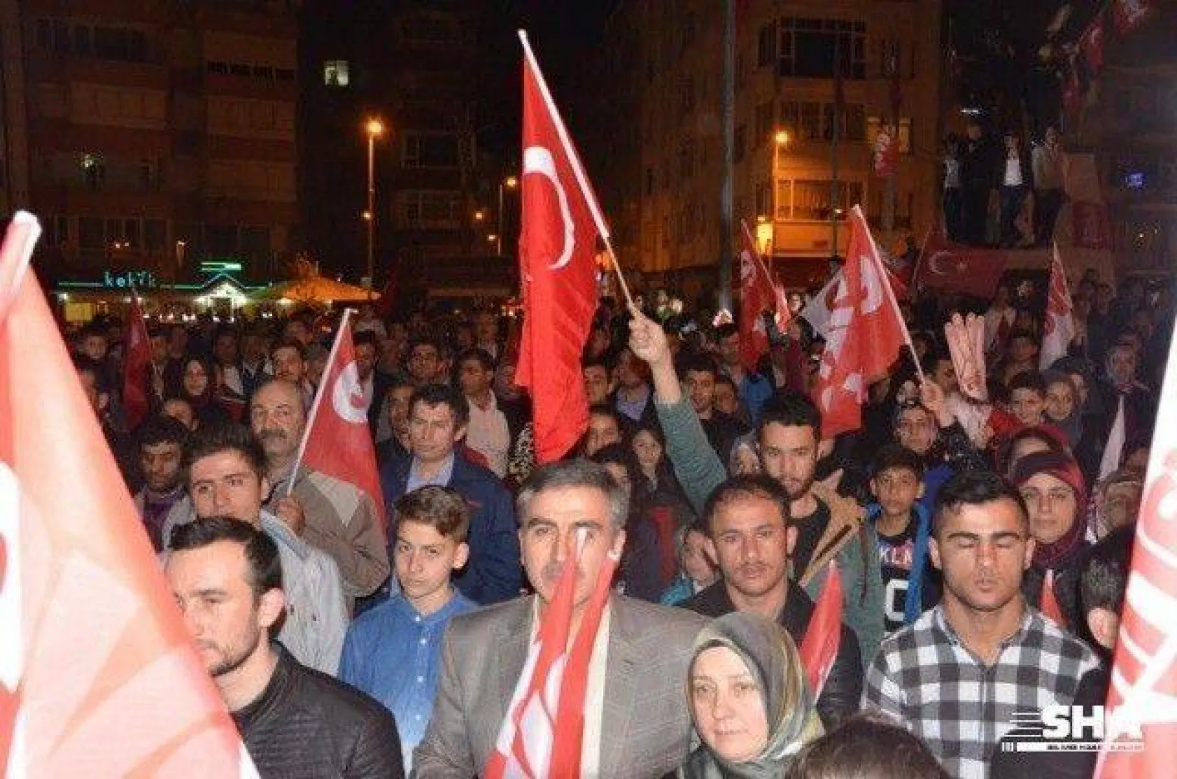 Silivri AK Parti'de Referandum kutlaması [Foto Galeri]